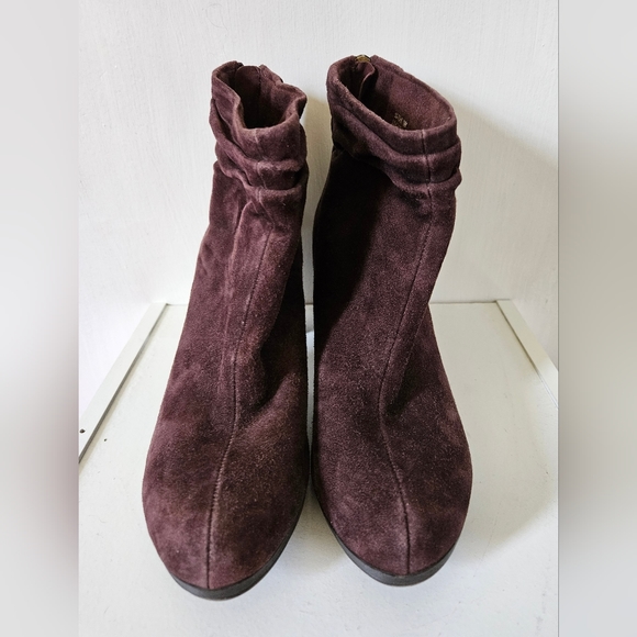 Bella vita suede heeled boots size 7.5 - Picture 3 of 7